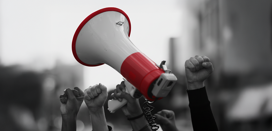 Navigate Communications that Move